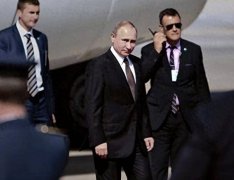 阿列克谢耶夫身中3枪