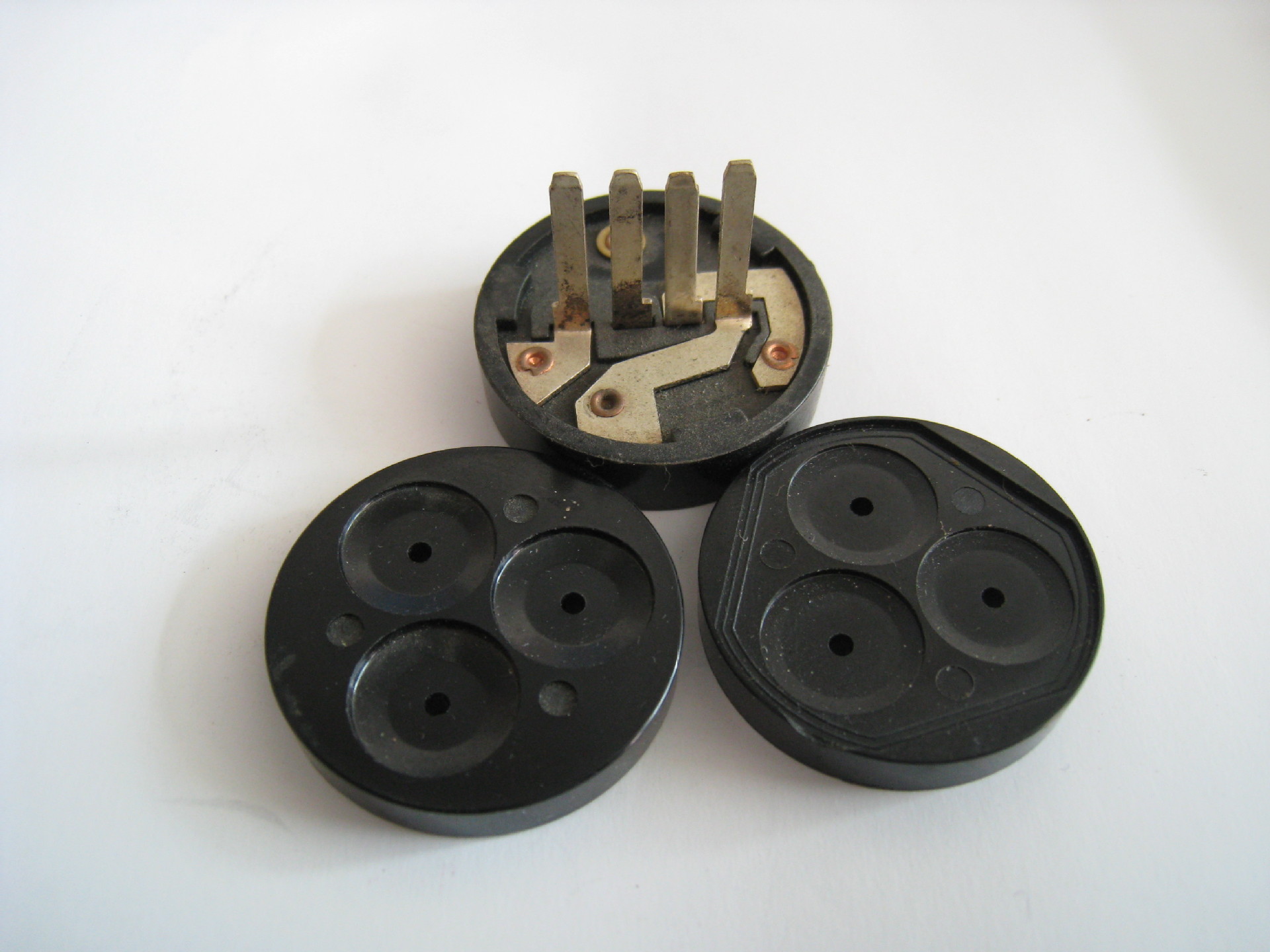 西门子SIMATIC IT是西门子（中国）有限公司推出的高端智能制造MES解决方案