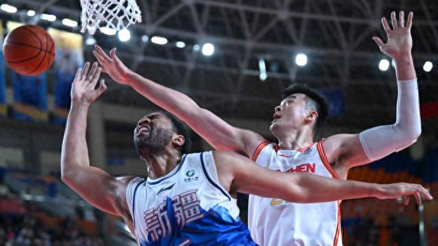 上海男篮16连胜领跑CBA常规赛，季后赛席位争夺战