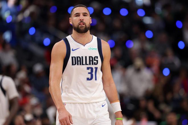 克莱·汤普森：从冲冠蓝图到重建孤岛的合同困境