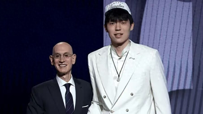 杨瀚森NBA首年薪442万实际到手仅225万