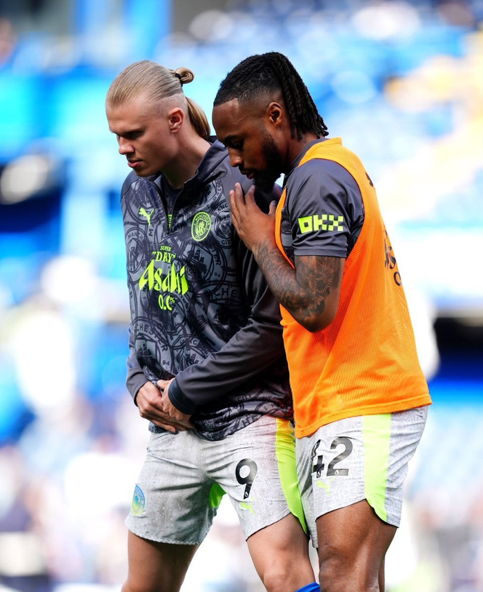 英超焦点战切尔西与曼城半场互交白卷