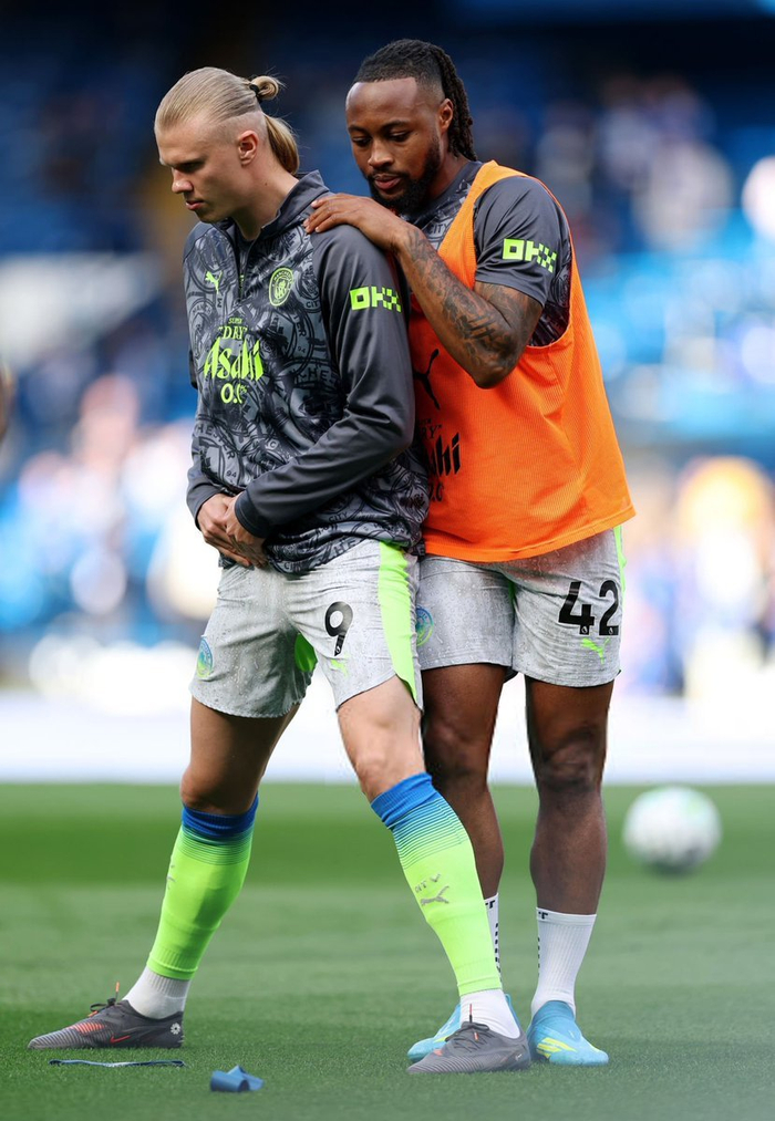 英超焦点战切尔西与曼城半场互交白卷